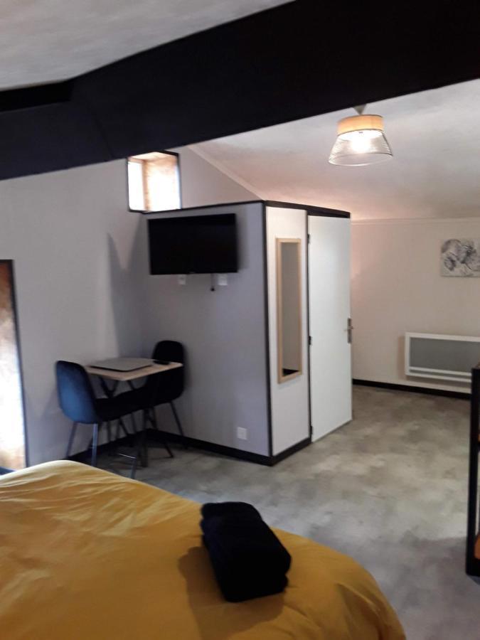 La Chambre D'A Cote Doulezon ภายนอก รูปภาพ